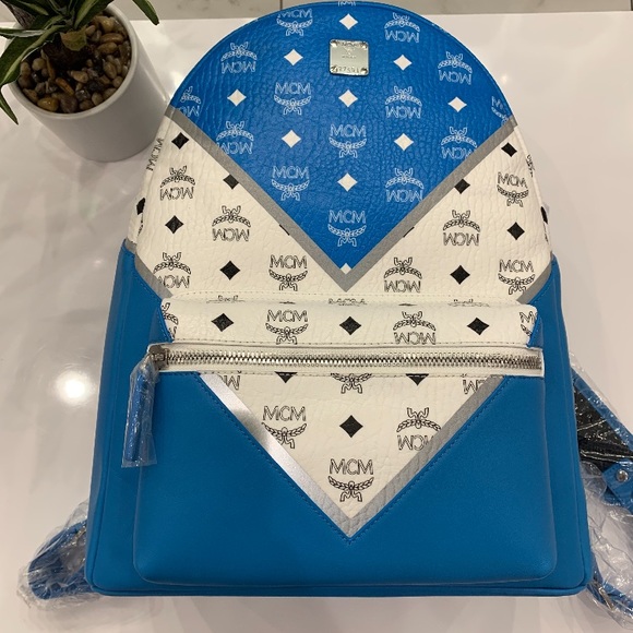 MCM Men's Stark Logo Visetos Backpack - Picture 3 of 8